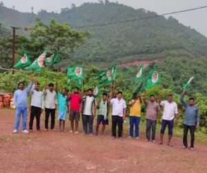 रांजाबुरु खदान आंदोलन 12वें दिन भी जारी, मांगों पर अड़े ग्रामीण रांजाबुरु खदान आंदोलन 12वें दिन भी जारी, मांगों पर अड़े ग्रामीण