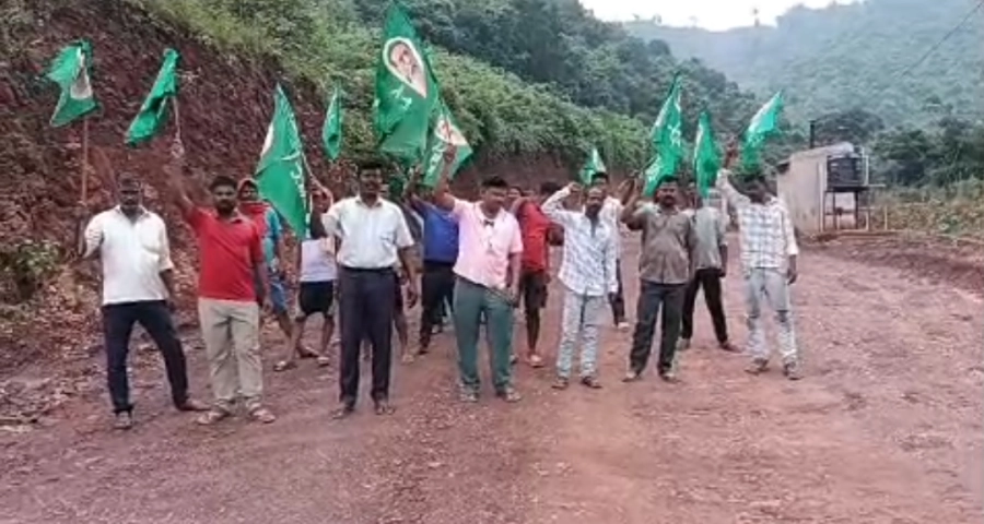रांजाबुरु खदान आंदोलन 13वें दिन भी जारी, मांगों को लेकर ग्रामीणों की एकजुटता बरकरार