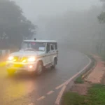 सारंडा में मौसम का कहर: बारिश, सर्द हवाओं और घने कोहरे से जनजीवन अस्त-व्यस्त